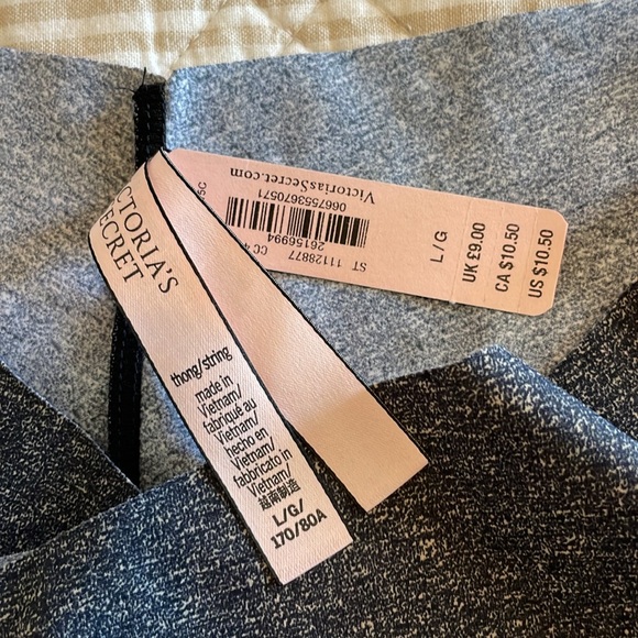 NWT Victoria Secret set of 3 thongs - Sz L - Picture 4 of 10